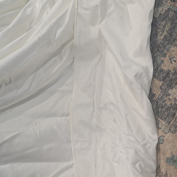 Ivory wedding dress - Picture 10 of 15